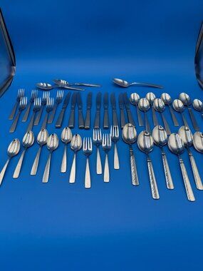 Oneida Satin Accent Flatware Set Spoons Forks Knives 43 Pc Set